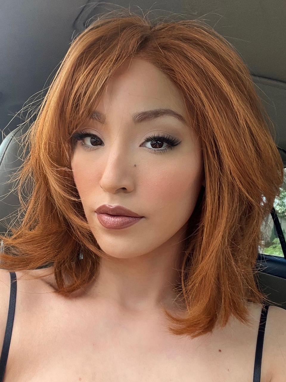 Glamour Ladies Wig Auburn Glamour Ladies Wig Auburn